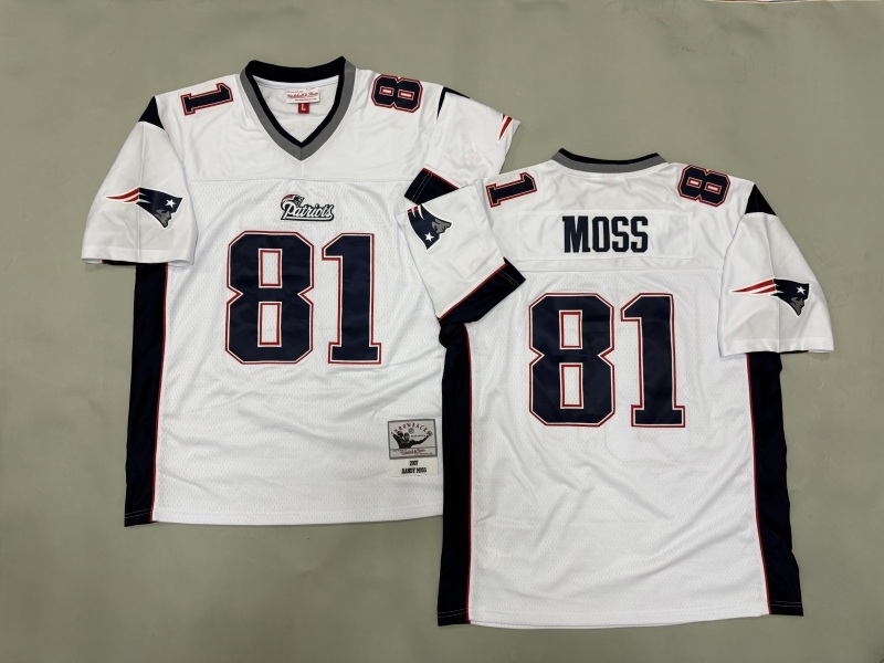 Men 2025 New England Patriots #81 Moss white Throwback Limited NFL Jersey style 002